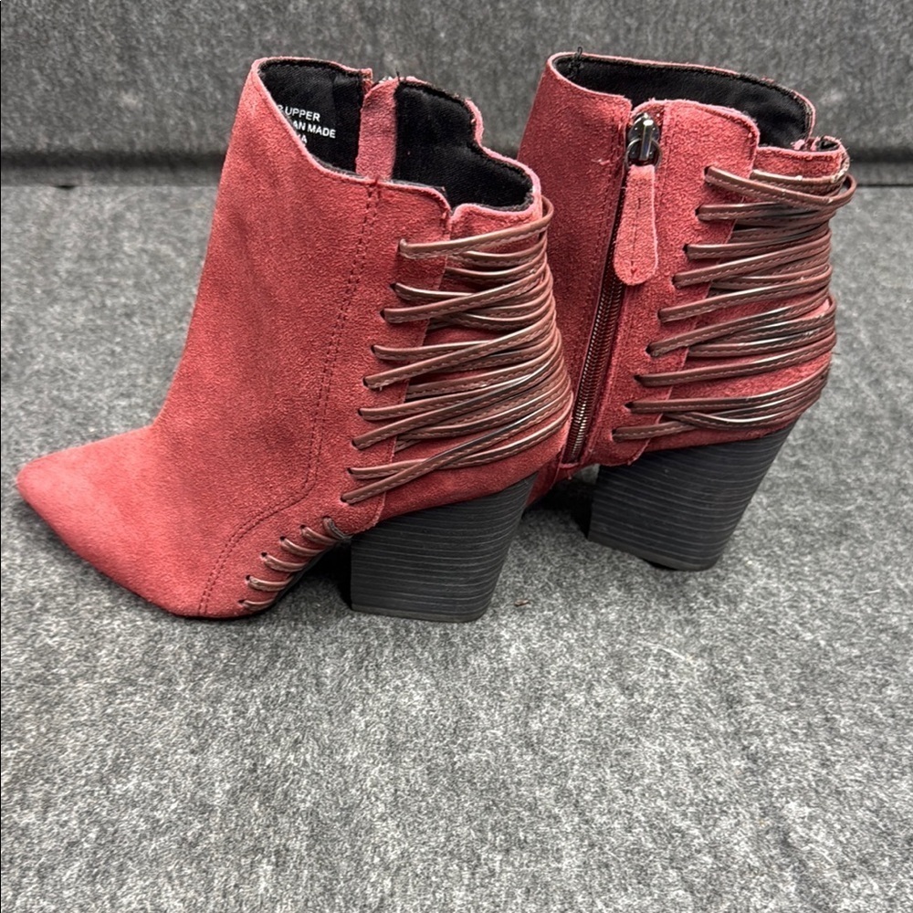 Mojo Moxy Red Ankle Booties with Pointed Toe - Picture 5 of 7
